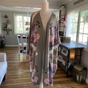 Maurices Kimono with floral pattern